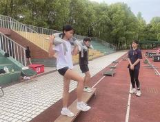 开云体育-体校田径队展现冲劲，实力强悍