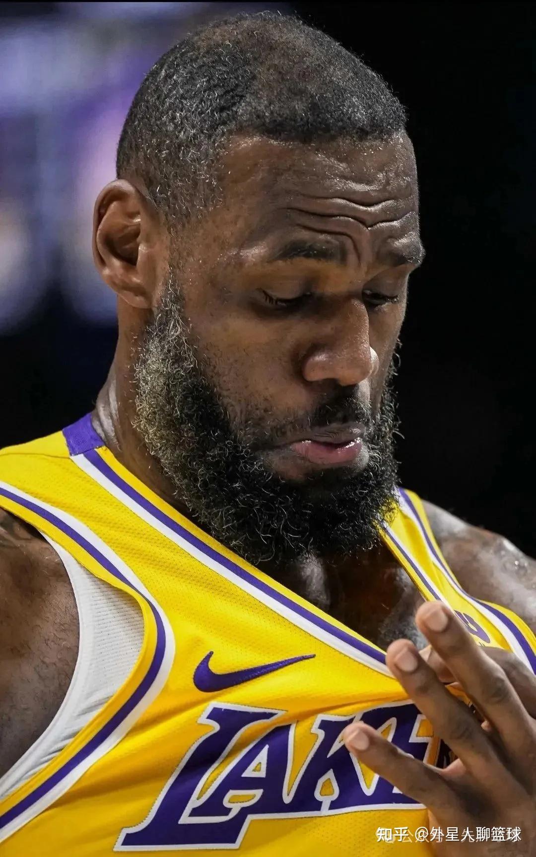 开云体育官网-凯尔特人轻取雷霆，约基奇高光表现的简单介绍