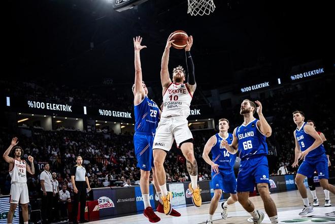 开云官网-土耳其男篮逆转公牛，莫里斯送出助攻