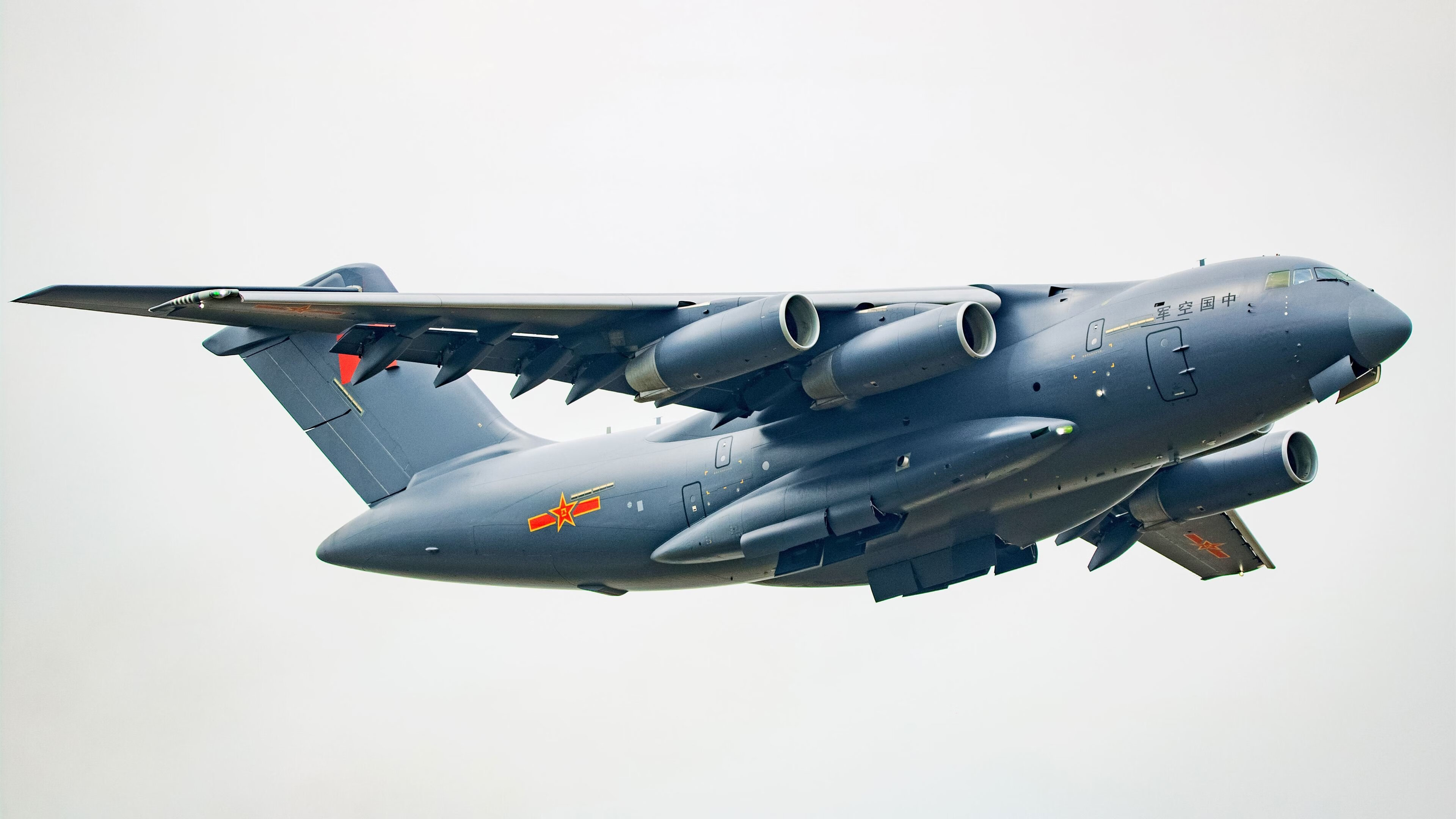 开云体育入口-独木成林，约基奇擎天一柱，深圳队末节风暴卷走吉林