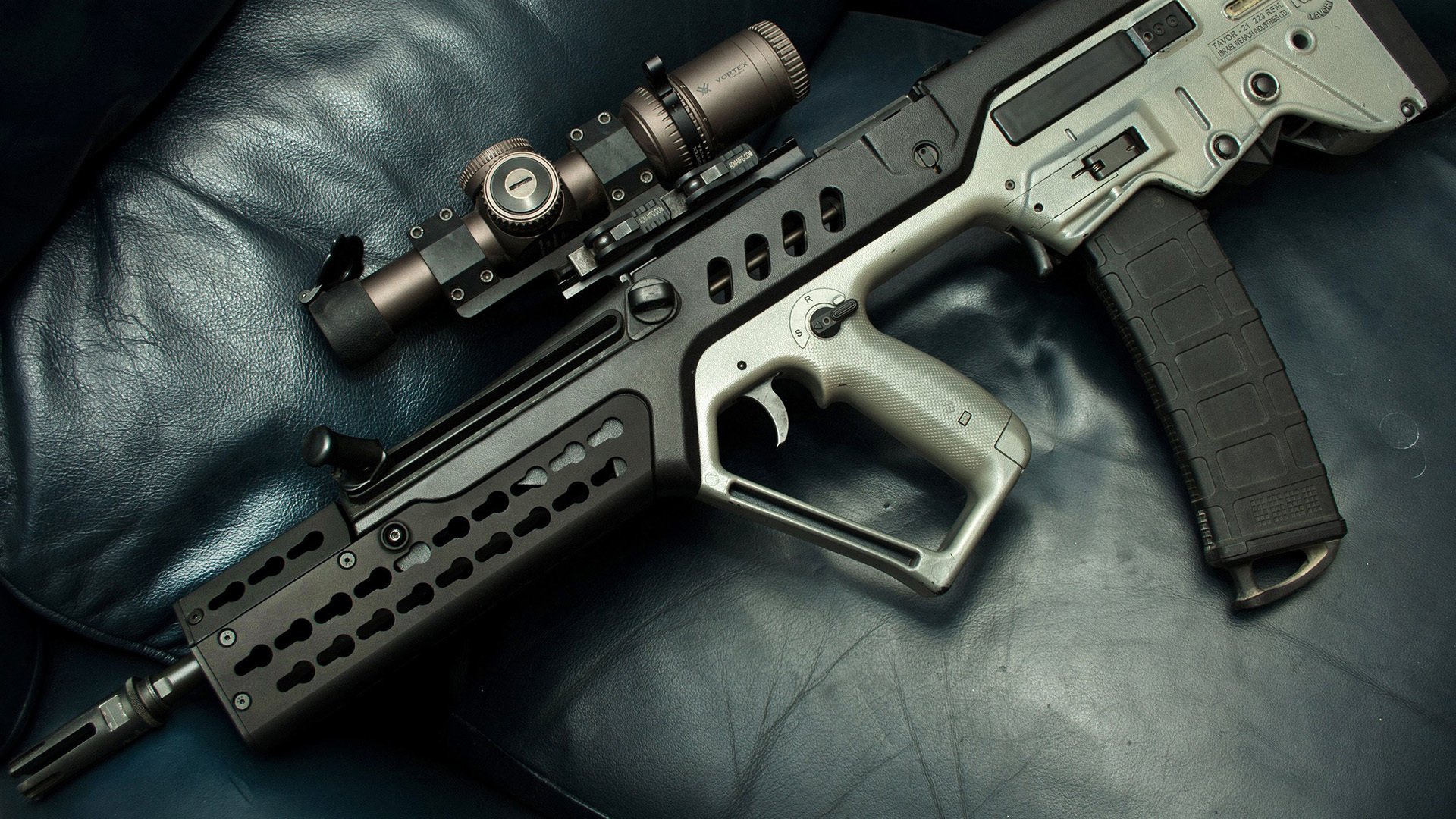 开云体育下载-库里三分暴雨倾泻北岸花园，黄蜂末节惊雷扑灭绿军