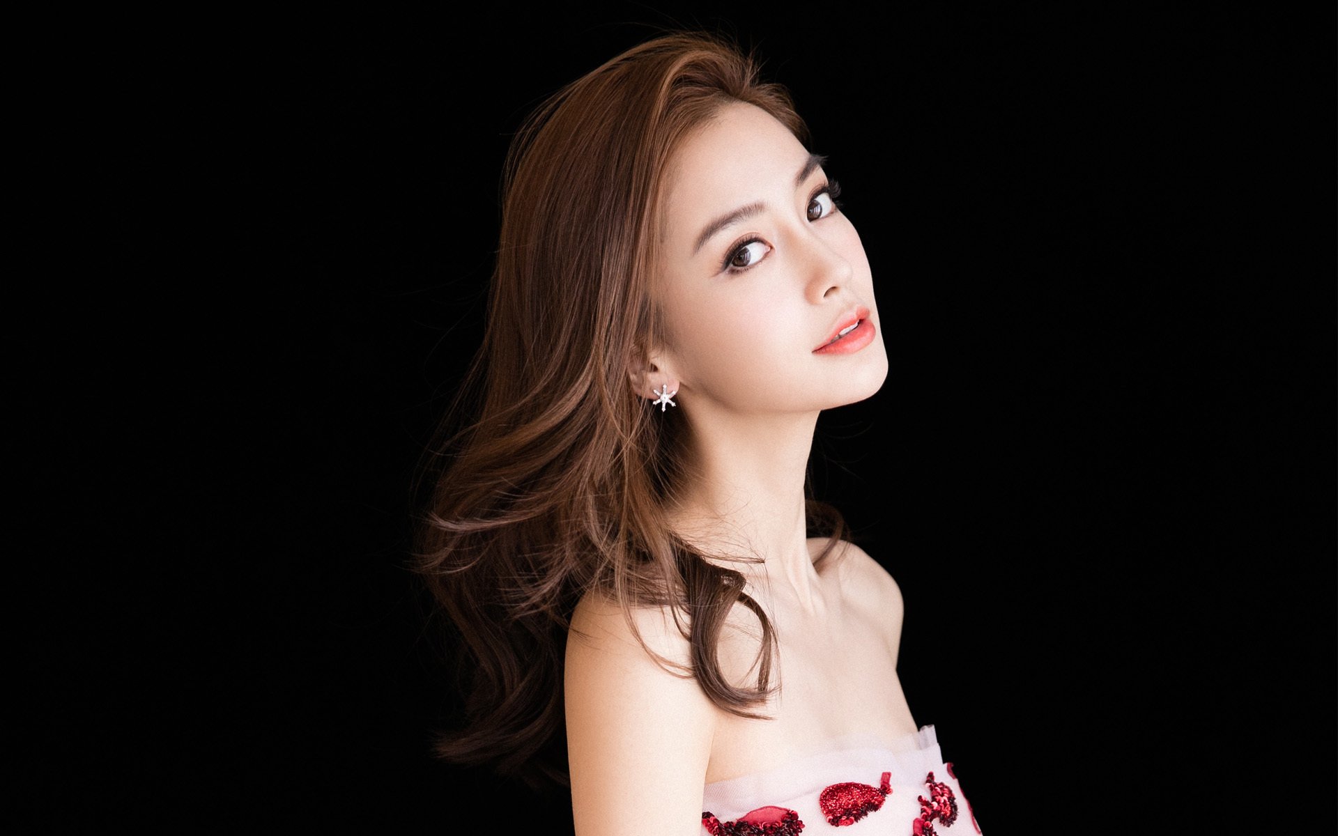 开云体育中国-破茧成蝶！马丁内利引爆全场，巴拉圭战术完胜摩洛哥