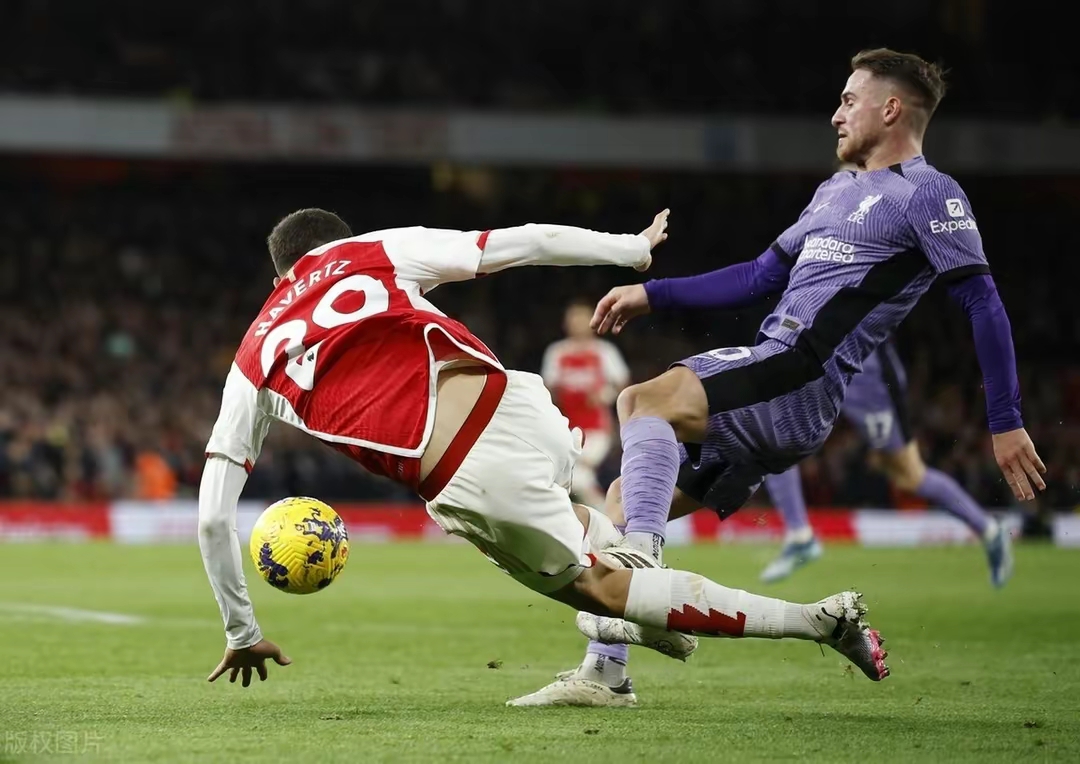 开云体育APP下载-弗拉霍维奇爆发,曼联防守锁死英格兰